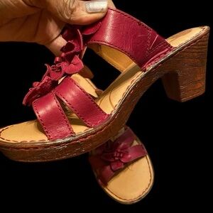 leather red flowed sandals size 7